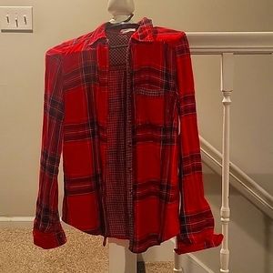 3 for $20 ⭕️Red flannel